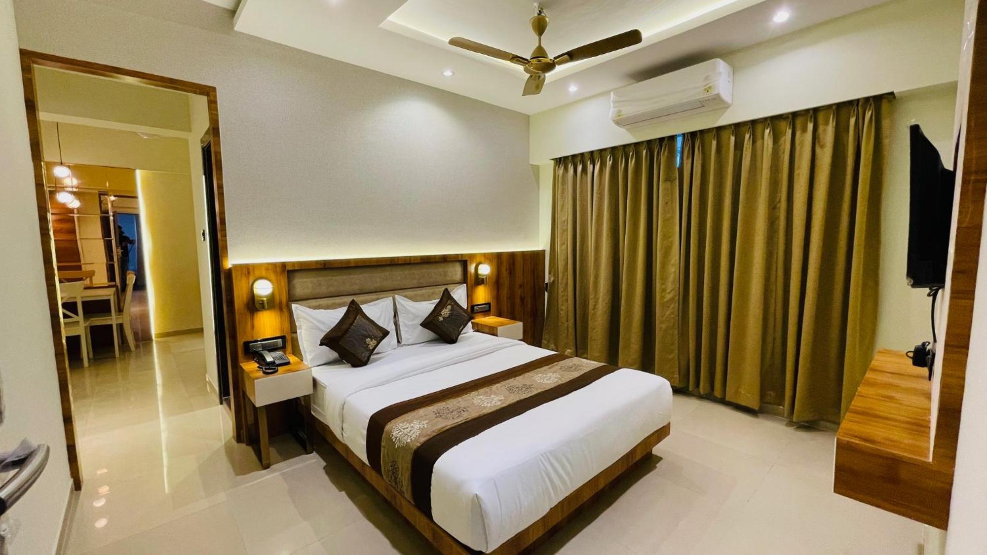 Home2 Studio Apartments Mumbai Exterior photo