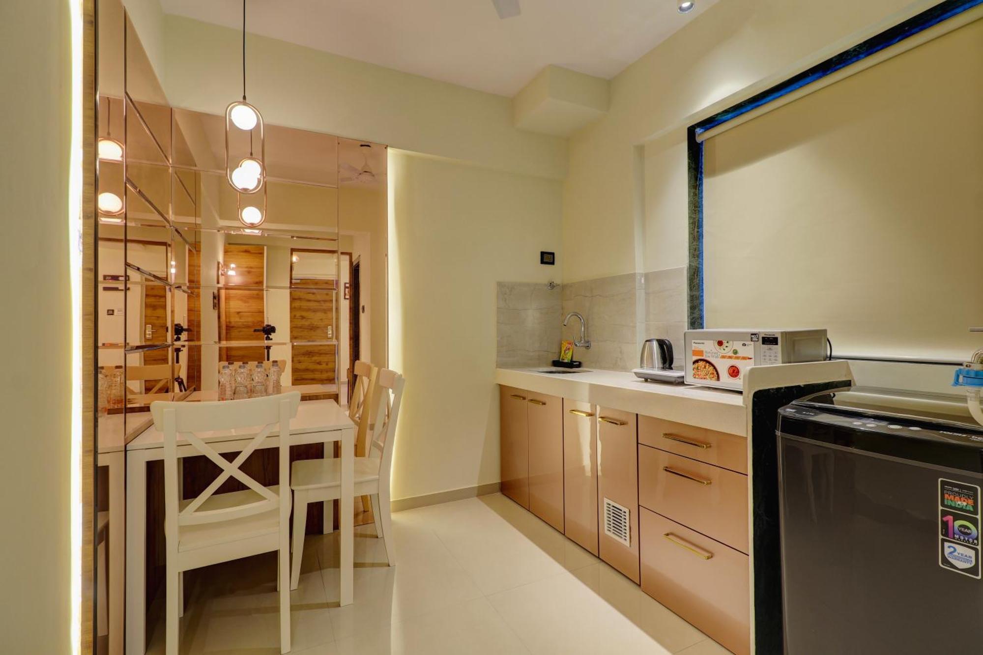 Home2 Studio Apartments Mumbai Exterior photo