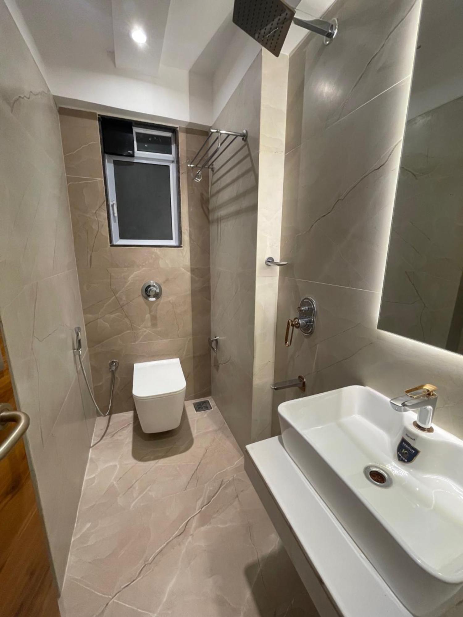 Home2 Studio Apartments Mumbai Exterior photo